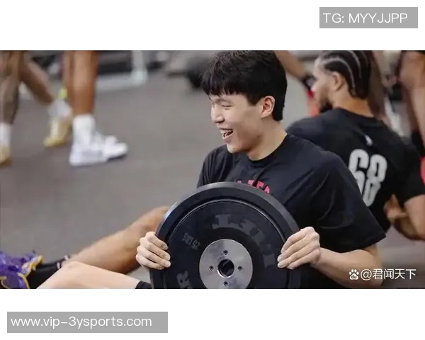 杨瀚森在比赛中表现出色罗威伤愈前他将迎来更多出场机会