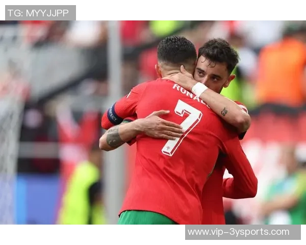 B费谈角色转变：助攻中锋C罗带来的独特价值无可替代